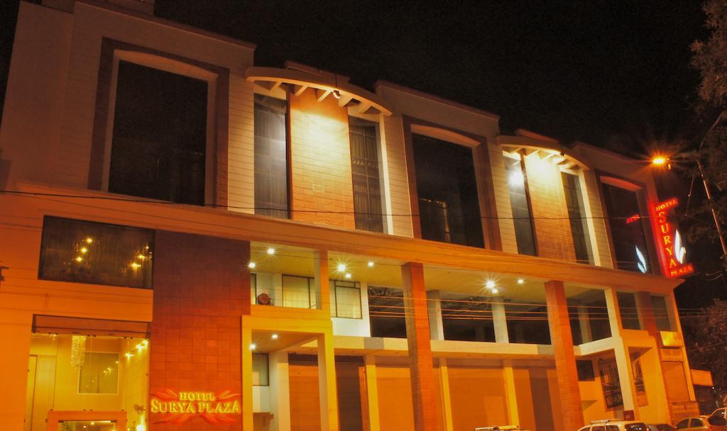 Hotel Surya Plaza Kota  Kültér fotó